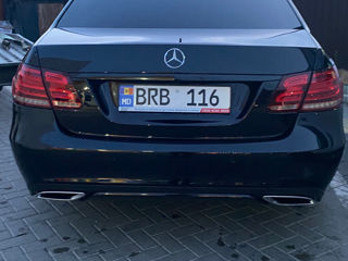 Mercedes E-Class foto 2