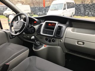 Opel VIVARO foto 9