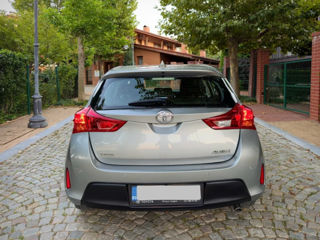 Toyota Auris foto 3