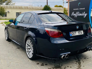 BMW 5 Series foto 6