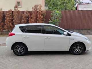 Toyota Auris foto 2