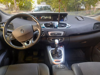 Renault Grand Scenic foto 1