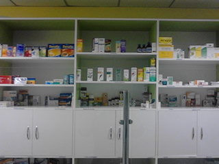 Se vinde farmacie foto 3