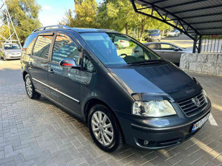 Volkswagen Sharan foto 1