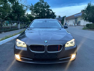 BMW 5 Series foto 4