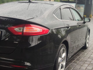 Ford Fusion foto 4