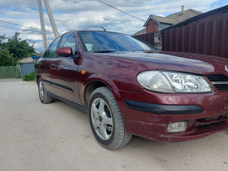 Nissan Almera foto 5