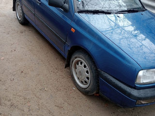 Volkswagen Vento foto 4