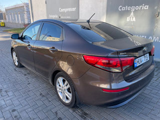 KIA Rio foto 4