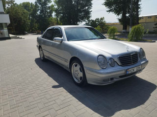 Mercedes E-Class