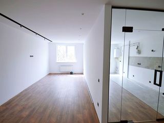 Apartament cu 3 odăi 80m2 / Reparație euro / Bloc nou de tip club! foto 3