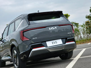 KIA EV5 фото 1