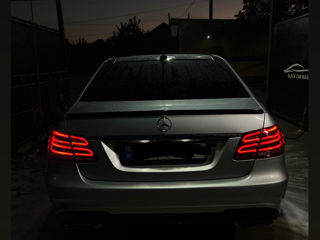 Mercedes E-Class foto 4