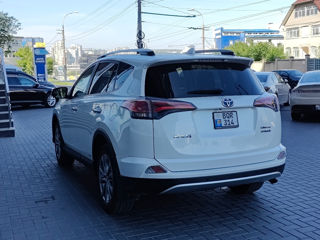 Toyota Rav 4 foto 6