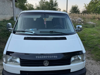 Volkswagen Transporter foto 1