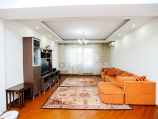 Apartament cu 3 camere, 115 m², Râșcani, Chișinău foto 3