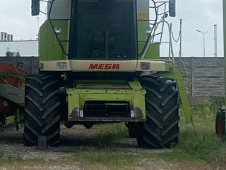 Claas Mega foto 3