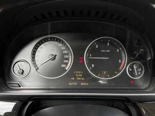 BMW 5 Series foto 12