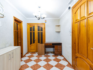 Apartament cu 2 camere, 55 m², Botanica, Chișinău foto 4