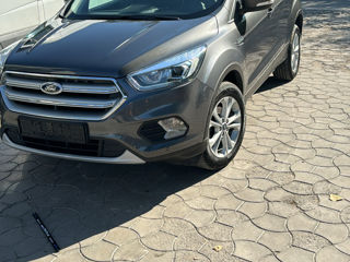 Ford Kuga foto 3