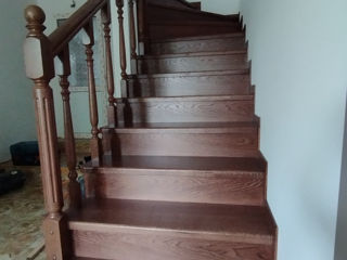 Montaria scărilor din lemn foto 8