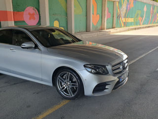 Mercedes E-Class foto 2