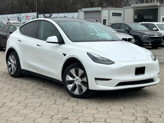 Tesla Model Y foto 5