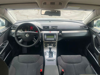 Volkswagen Passat foto 8