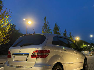 Mercedes B-Class foto 4