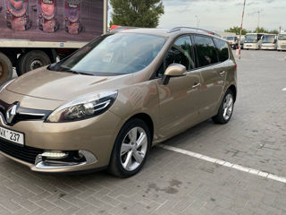 Renault Grand Scenic foto 2