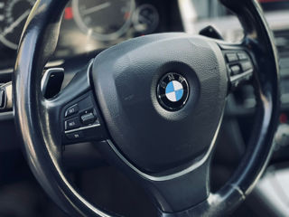 BMW 5 Series foto 8