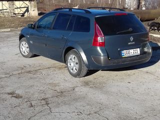 Renault Megane foto 2