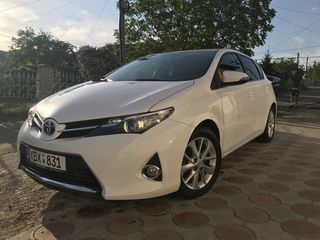 Toyota Auris foto 2