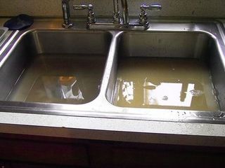 Desfundare-si curatirea de canalizare - la bucatarie,veceu,dus,baie,chiuvete - in apartament si case foto 1