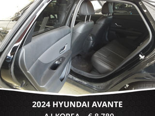 Hyundai Avante foto 8