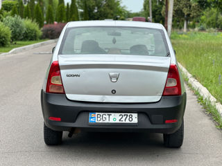 Dacia Logan foto 4