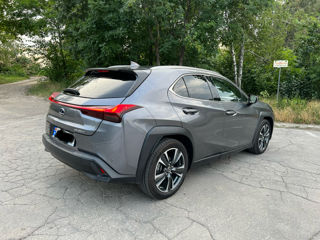 Lexus UX foto 4