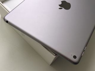 Apple iPad Air 6, Retina 9,7 + Touch ID,  Space Gray 32GB + Wi-Fi - 270euro foto 3