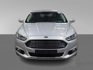 Ford Mondeo foto 2