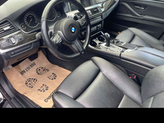 BMW 5 Series foto 8