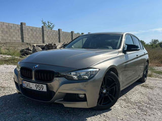 BMW 3 Series foto 4