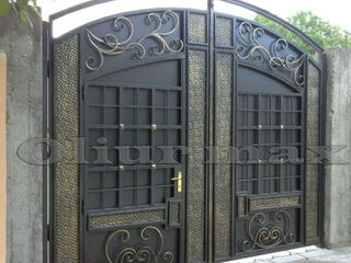 Перила, ворота,заборы, решётки, козырьки, металлические двери  и другие изделия из металла.