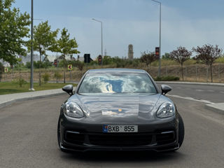 Porsche Panamera foto 2