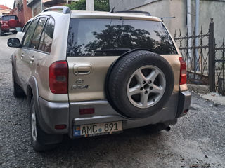 Toyota Rav 4 foto 2