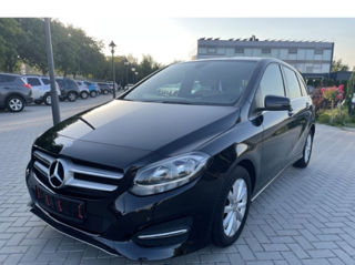 Mercedes B-Class foto 4