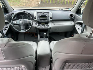 Toyota Rav 4 foto 7