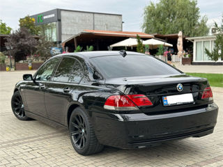 BMW 7 Series foto 2