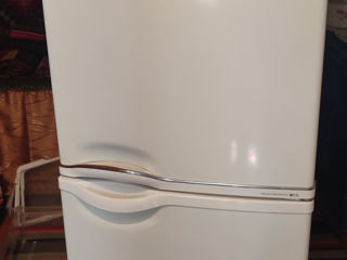 Холодильник LG , компрессор работает, нужно заправить и прочистить капилляры