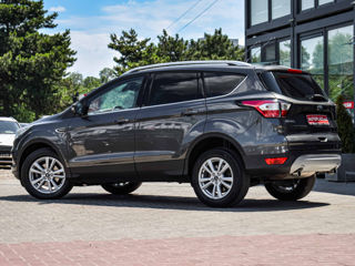 Ford Kuga foto 2