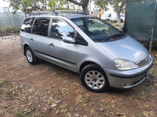 Ford Galaxy foto 2